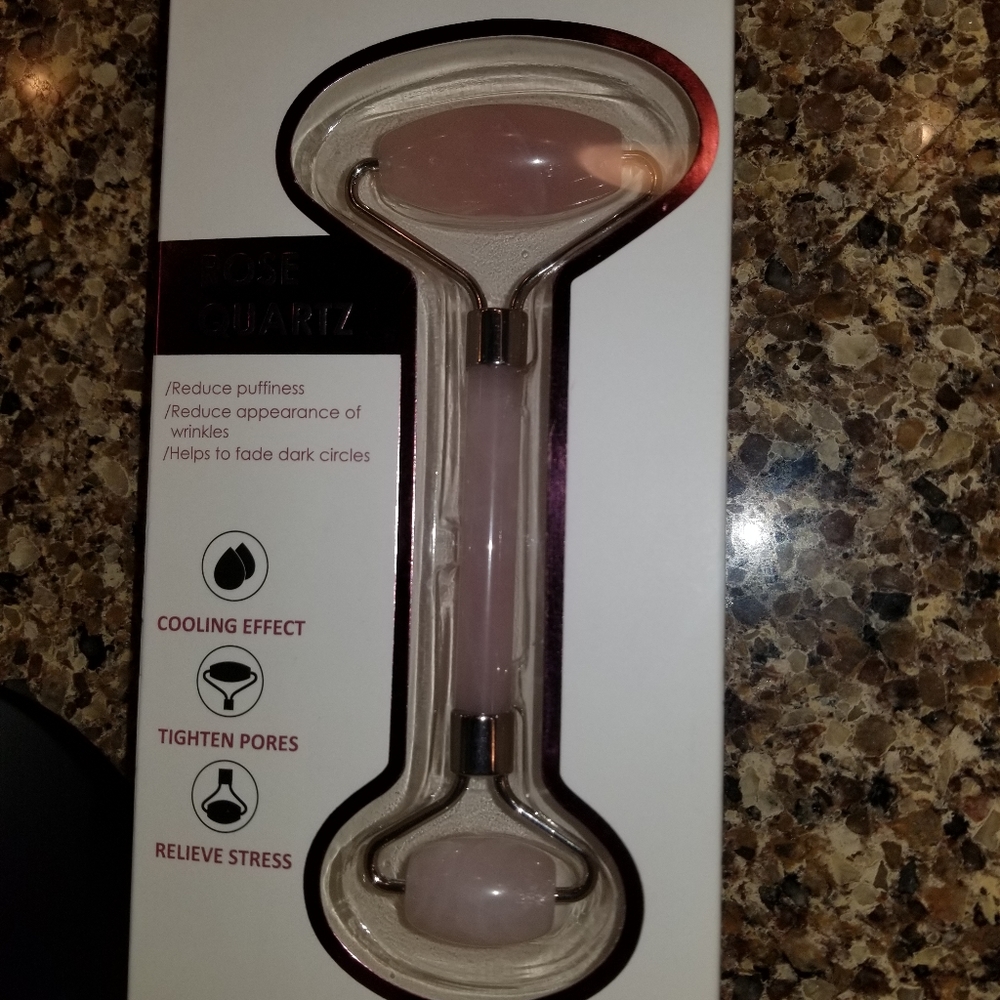 You're Beautiful Rose Quartz Facial Roller